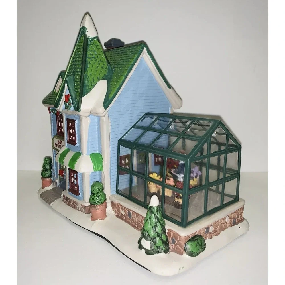 Carole Towne 2018 Christmas Village G&S Flower Shop Glass Greenhouse Light Up